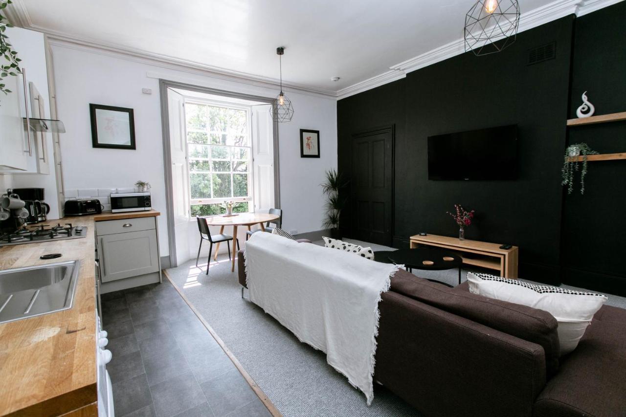 Peaceful Apartment - Dedicated Free Parking - Walk To Centre, Uni, Hosp - Business And Leisure - Contact For Long Stays Exeter Luaran gambar